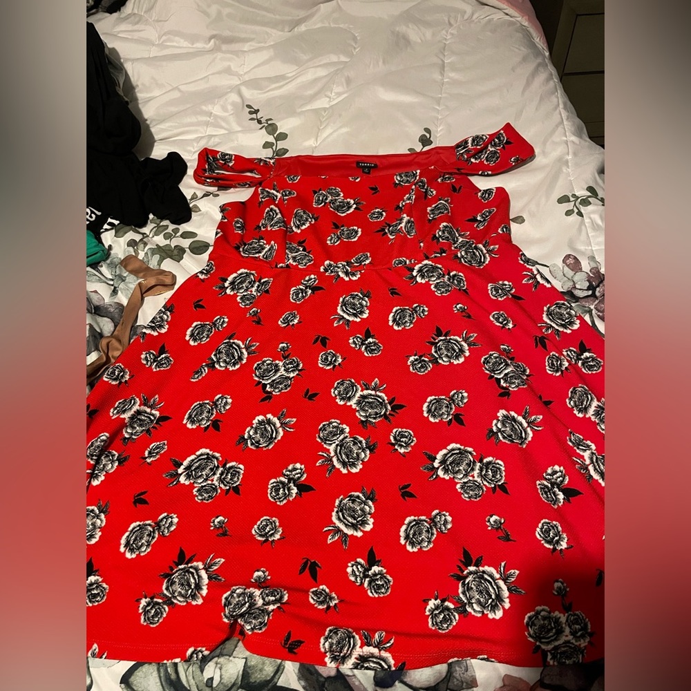 Torrid size 3 off shoulder dress. Worn once. Some loose threading